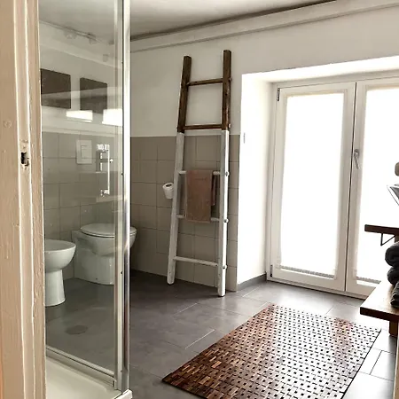 לינה וארוחת בוקר Vittorio 21