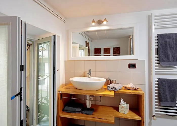 Vittorio 21 Bed & Breakfast 4*